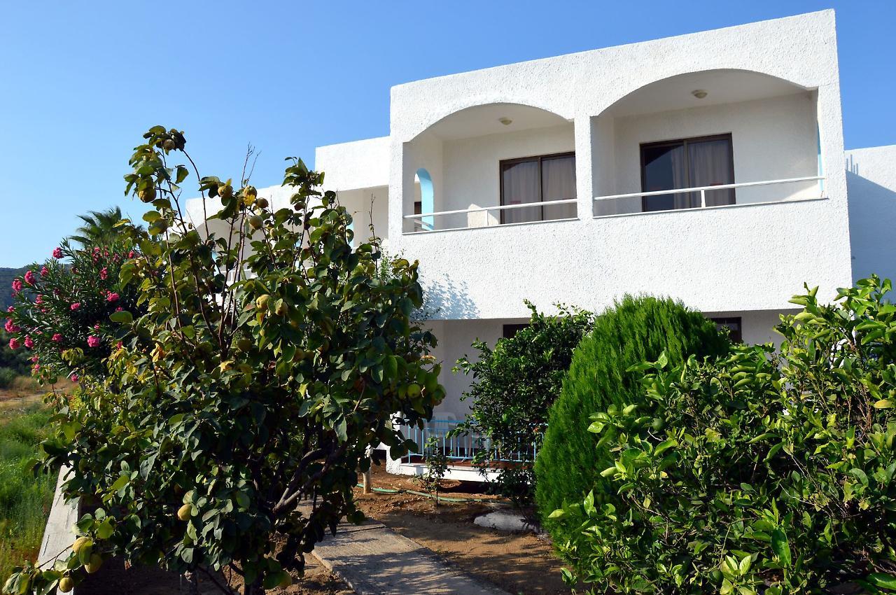 Muses Hotel ฟาลิรากี ภายนอก รูปภาพ